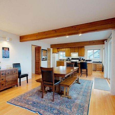 Newport'S Cypress Oceanview Home المظهر الخارجي الصورة